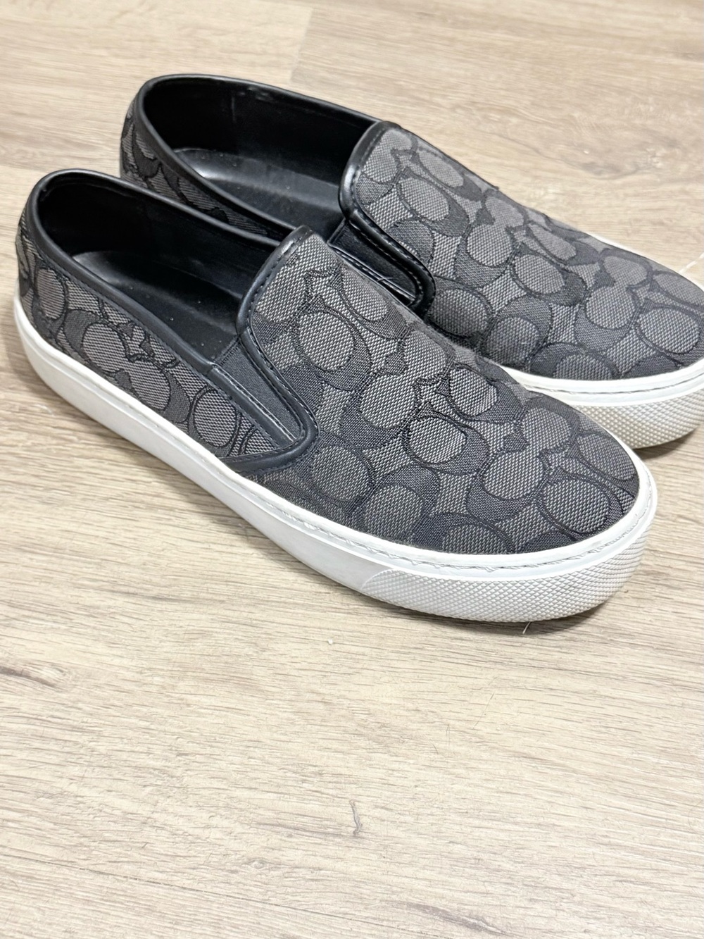 Y2K Coach woman Signature Canvas Slip-On Sneakers in Charcoal and White